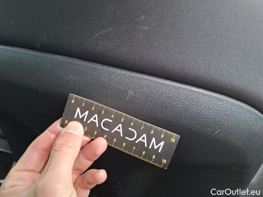  Hyundai  Tucson HYUNDAI  / 2018 / 5P / SUV 1.6 CRDI 115 HYBRID 48V CREATIVE #52