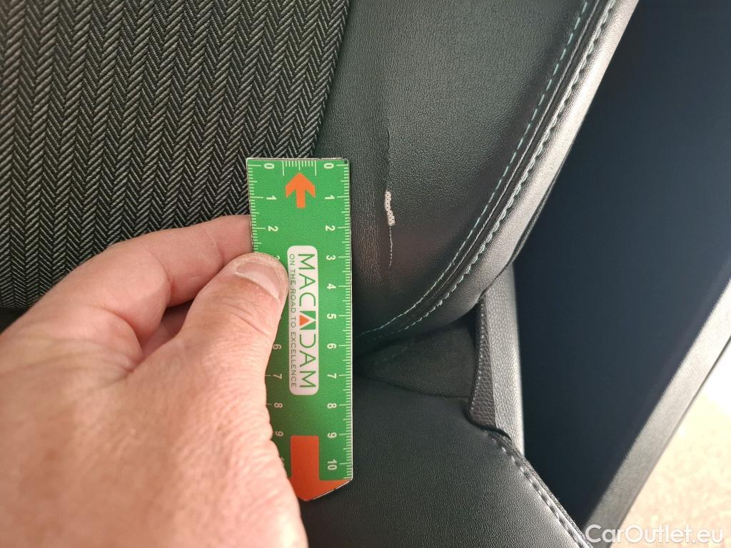  Peugeot  3008  Allure Pack 1.5 HDi 130CV BVA8 E6d #21