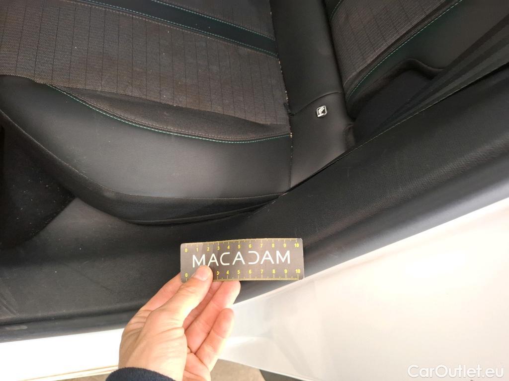  Peugeot  2008  Allure Pack 1.5 HDi 130CV BVA8 E6d #3