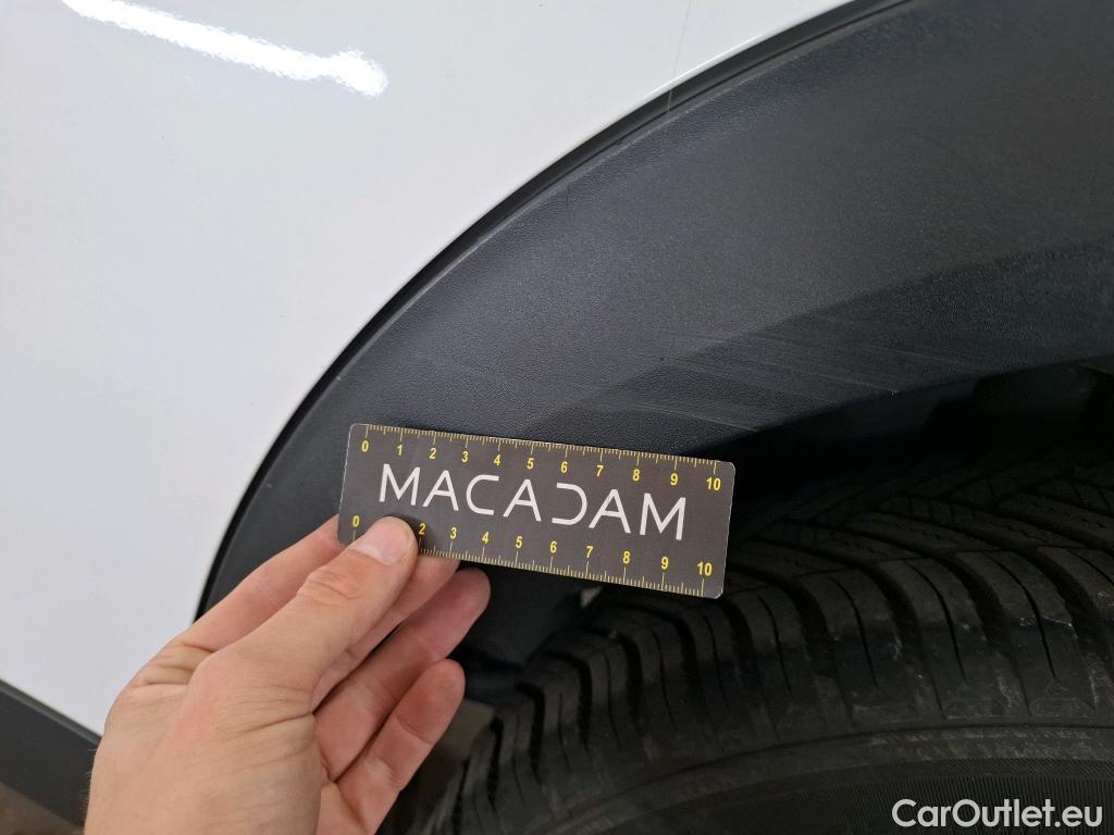  Peugeot  2008  Allure Pack 1.5 HDi 130CV BVA8 E6d #23