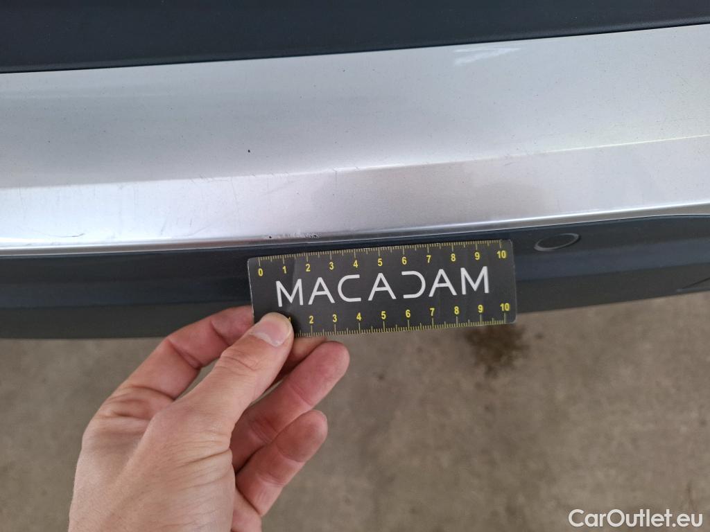  Peugeot  2008  Allure Pack 1.5 HDi 130CV BVA8 E6d #30