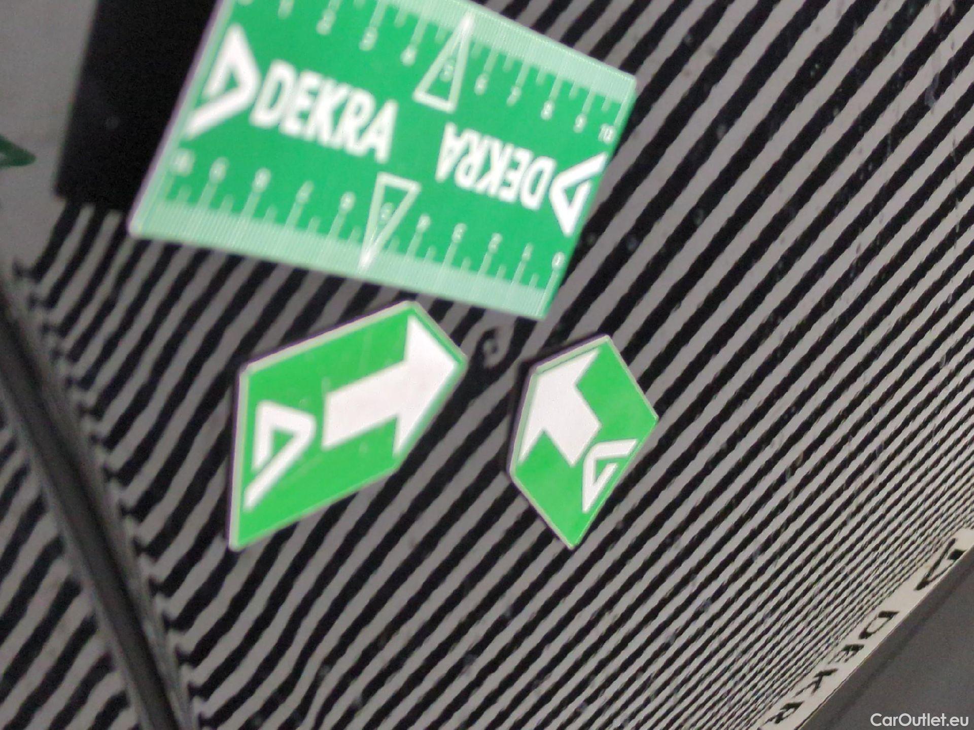  Opel   Grandland X Grandland X Elegance Business 1.5 130CV BVA8 E6d #21