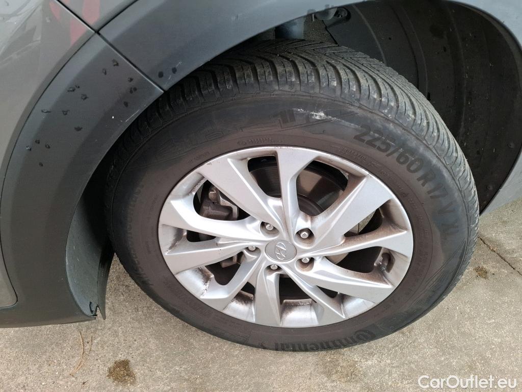  Hyundai  Tucson HYUNDAI  / 2018 / 5P / SUV 1.6 CRDI 115 HYBRID 48V CREATIVE #15