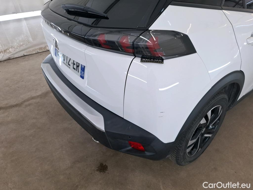  Peugeot  2008  Allure Pack 1.5 HDi 130CV BVA8 E6d #31