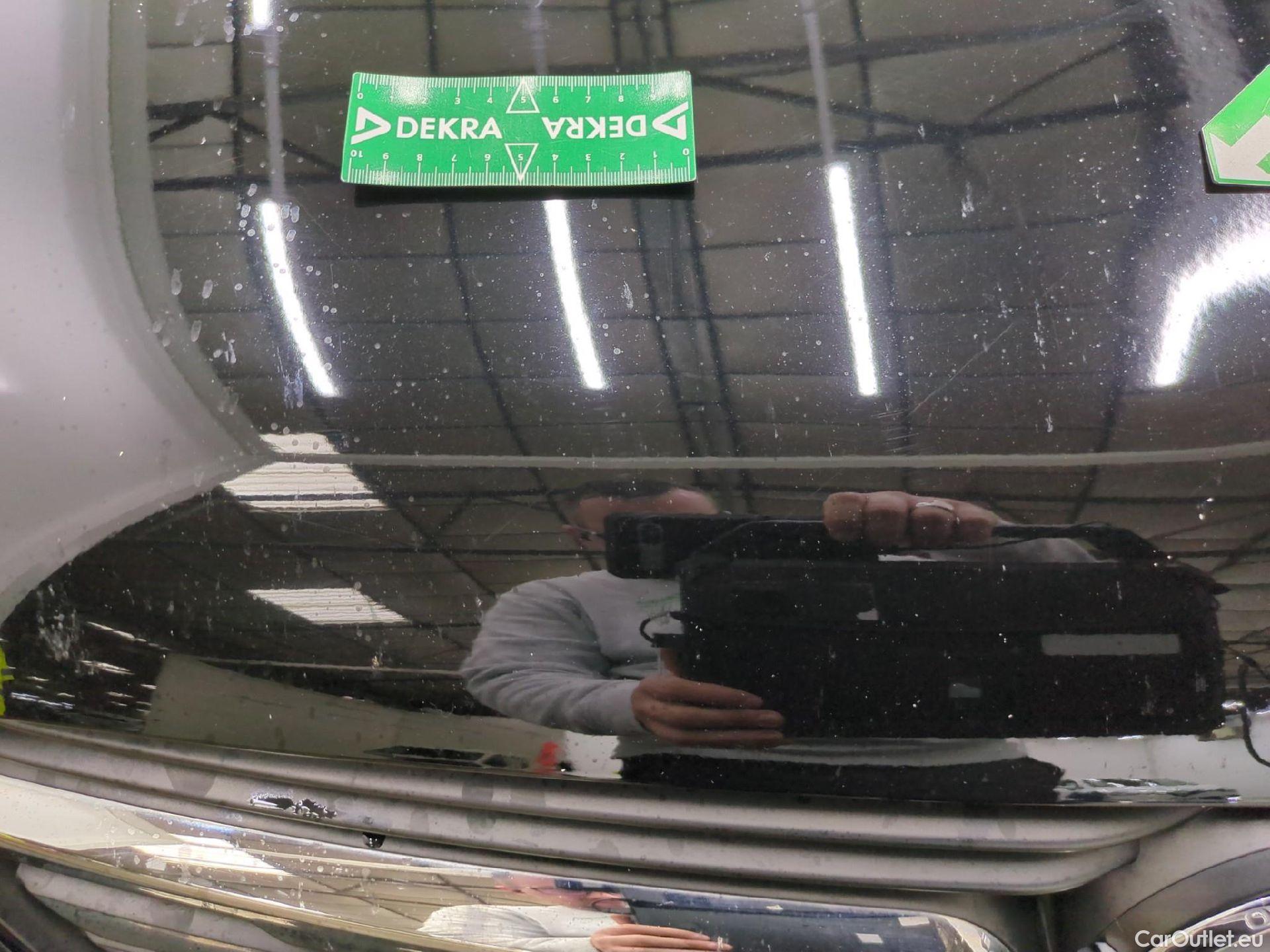  Opel   Grandland X Grandland X Elegance Business 1.5 130CV BVA8 E6d #40