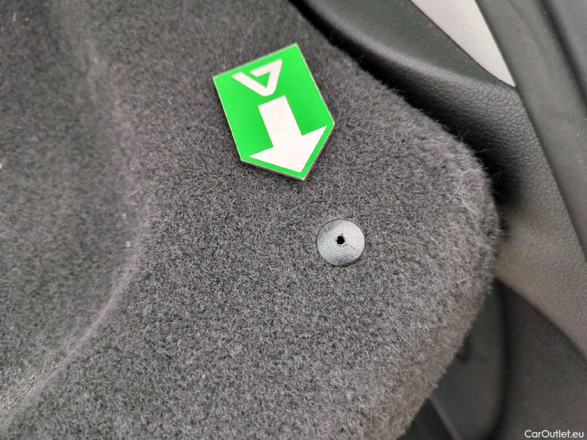  Hyundai  Konna HYUNDAI Kona / 2020 / 5P / SUV 1.0 T-GDI 120 HYBRID 48V BUSINESS #7