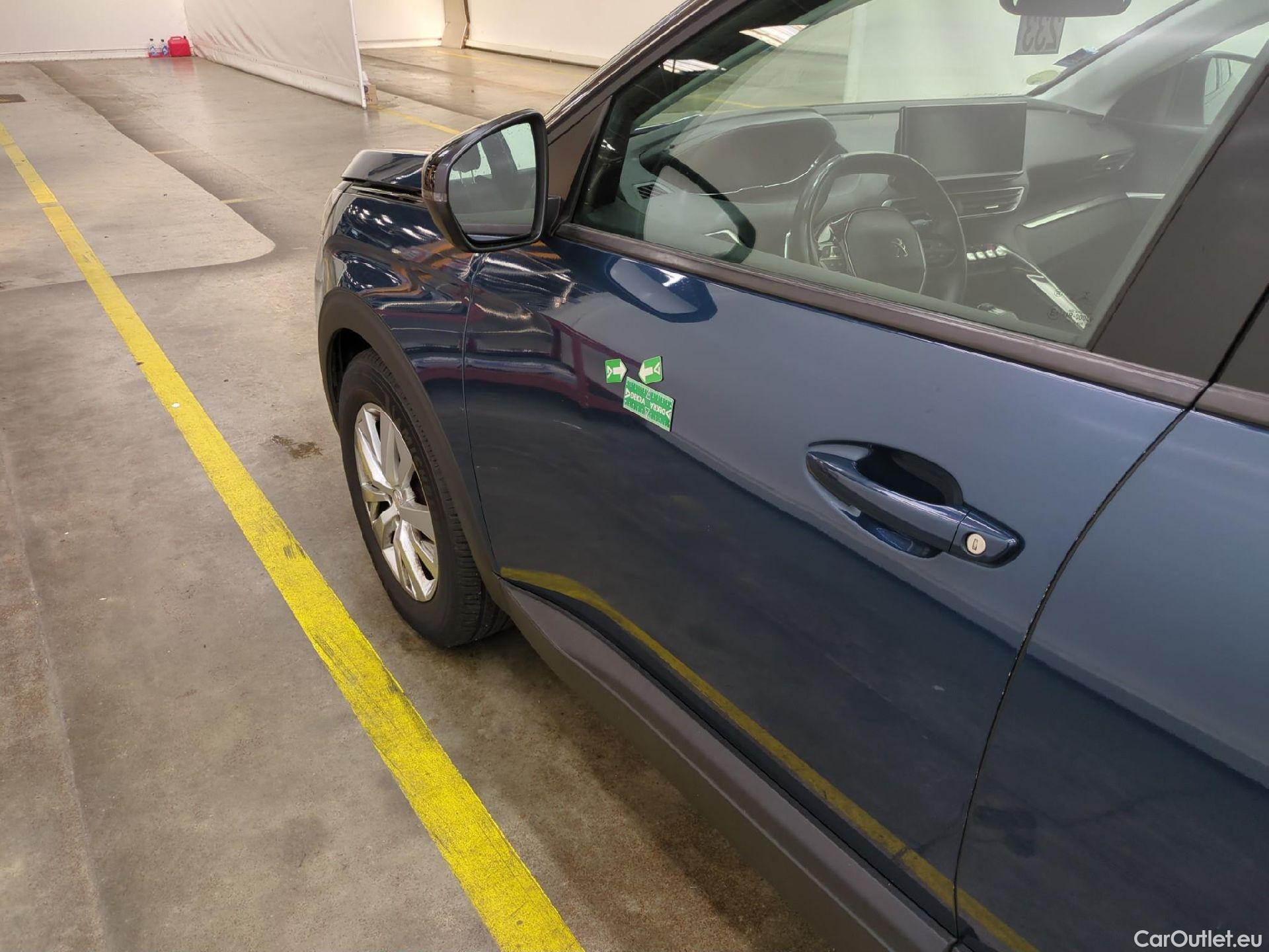  Peugeot  3008  Active Pack 1.5 HDi 130CV BVA8 E6d #38