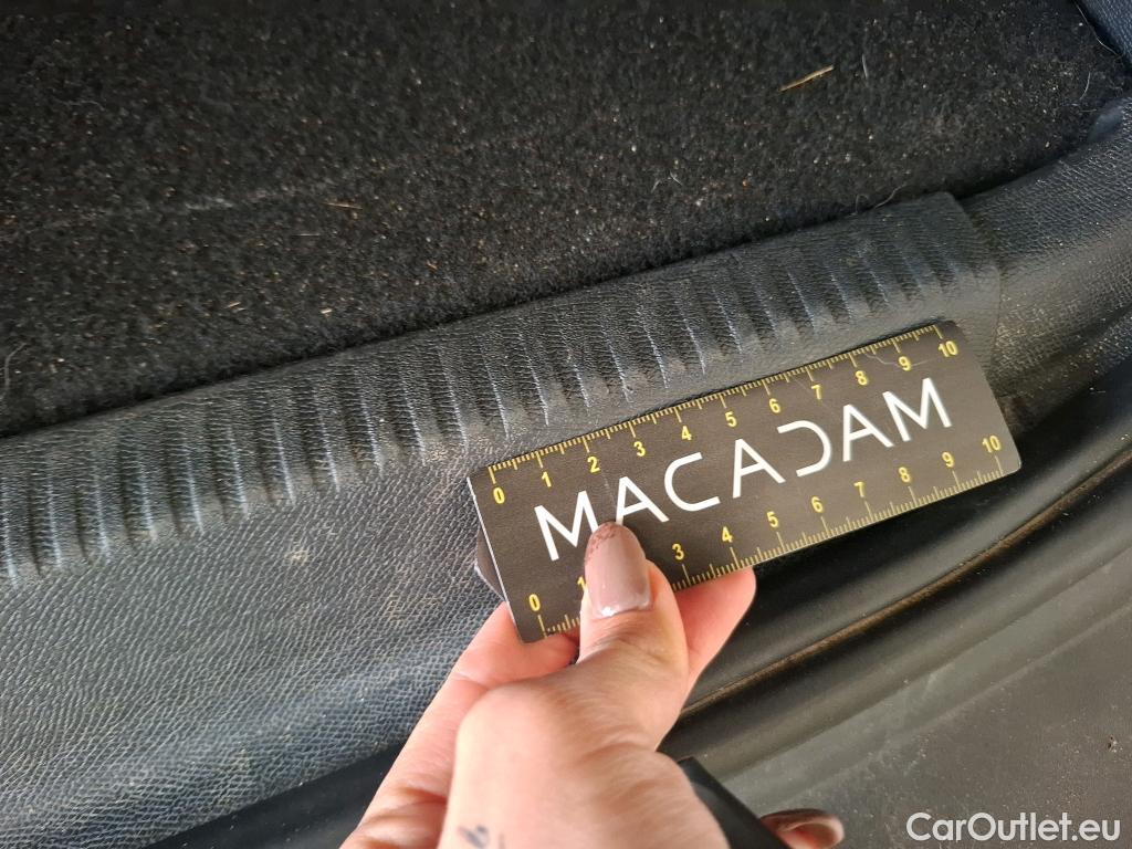  Peugeot  3008  II Style 1.5 HDi 130CV BVA8 E6d #46