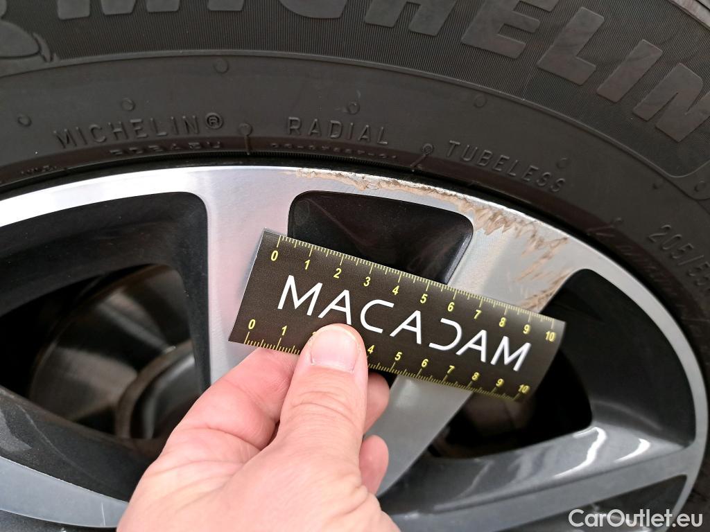  Peugeot  308 PEUGEOT  / 2017 / 5P / Berline Puretech 130 S&S EAT8 Allure #18