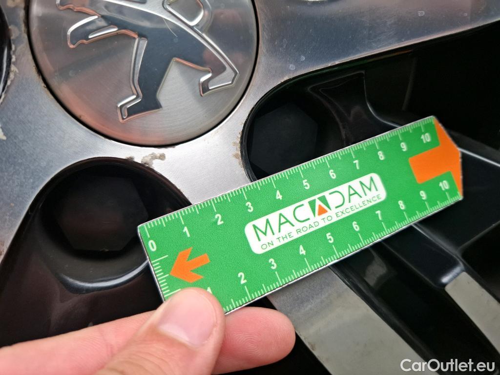  Peugeot  5008  Allure Business 1.2 PureTech 130CV BVA8 7 Sieges E6dT #44