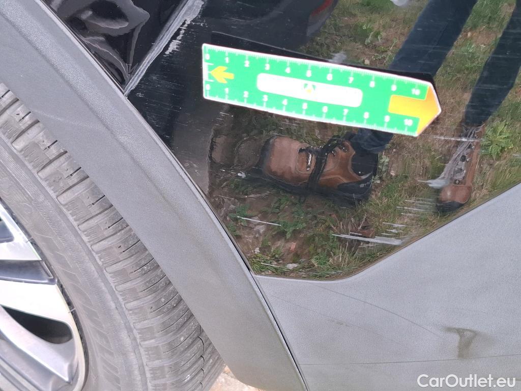  Peugeot  5008  Allure Business 1.2 PureTech 130CV BVA8 7 Sieges E6dT #22