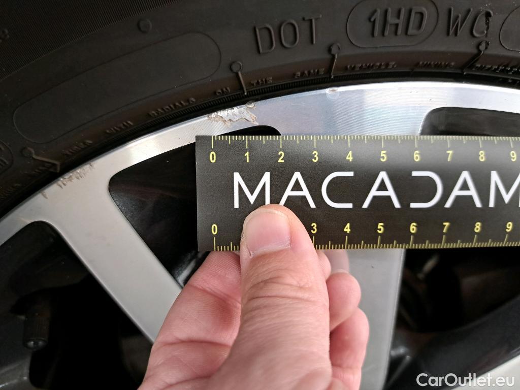  Peugeot  308 PEUGEOT  / 2017 / 5P / Berline Puretech 130 S&S EAT8 Allure #21