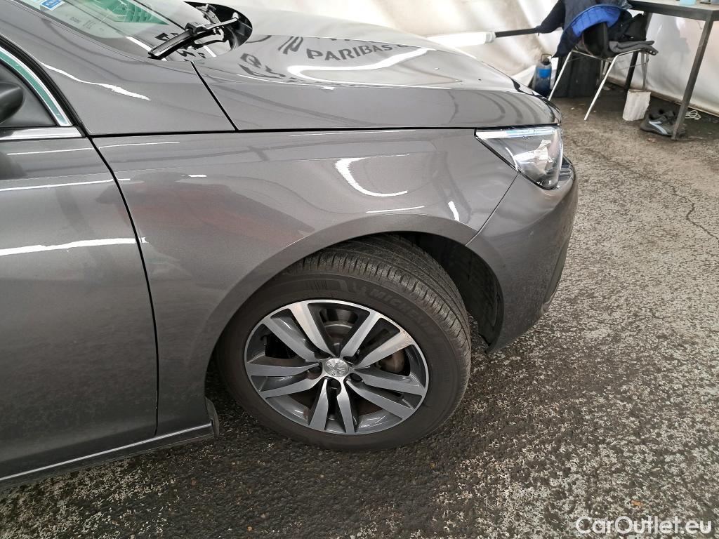  Peugeot  308 PEUGEOT  / 2017 / 5P / Berline Puretech 130 S&S EAT8 Allure #22