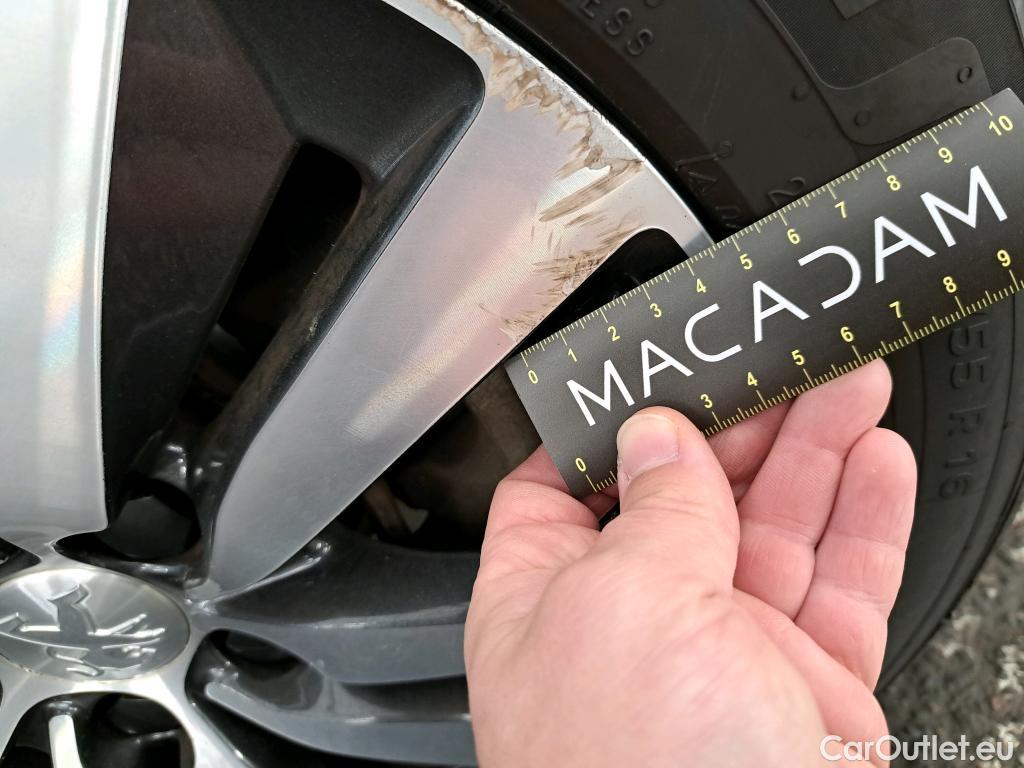  Peugeot  308 PEUGEOT  / 2017 / 5P / Berline Puretech 130 S&S EAT8 Allure #19