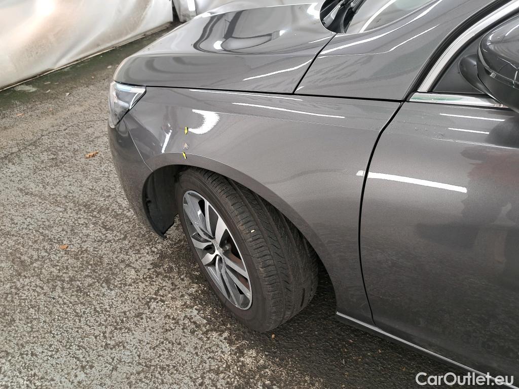  Peugeot  308 PEUGEOT  / 2017 / 5P / Berline Puretech 130 S&S EAT8 Allure #15