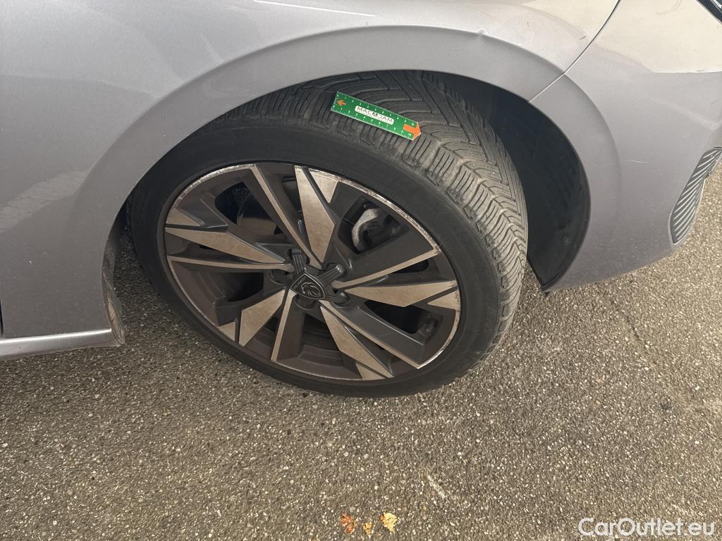  Peugeot  308 PEUGEOT  SW / 2021 / 5P / Break PureTech 130 S&S EAT 8 ALLURE #41