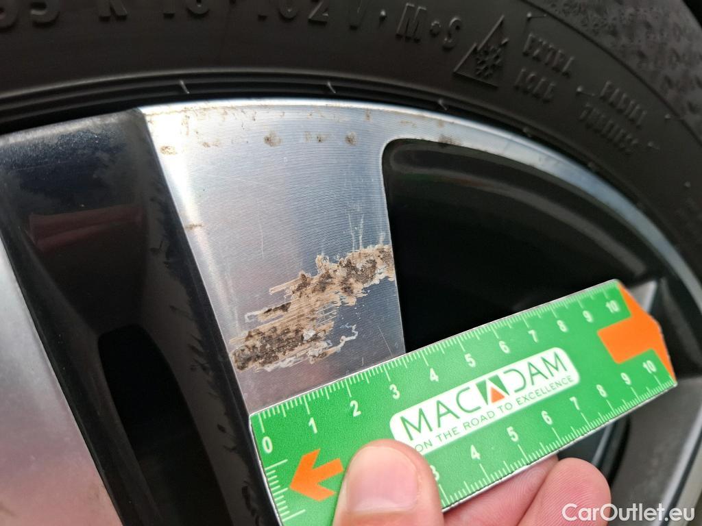  Peugeot  5008  Allure Business 1.2 PureTech 130CV BVA8 7 Sieges E6dT #40