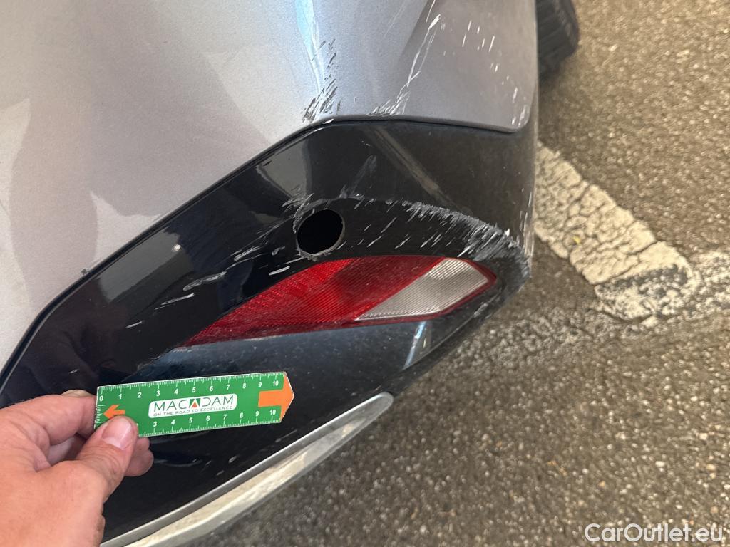  Peugeot  308 PEUGEOT  SW / 2021 / 5P / Break PureTech 130 S&S EAT 8 ALLURE #4