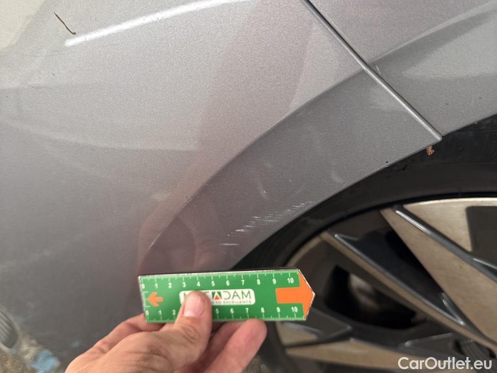  Peugeot  308 PEUGEOT  SW / 2021 / 5P / Break PureTech 130 S&S EAT 8 ALLURE #25