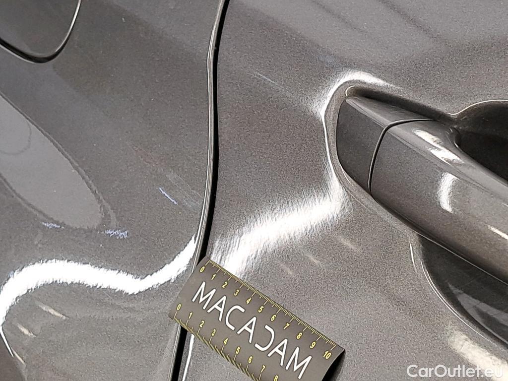  Peugeot  308 PEUGEOT  / 2017 / 5P / Berline Puretech 130 S&S EAT8 Allure #12