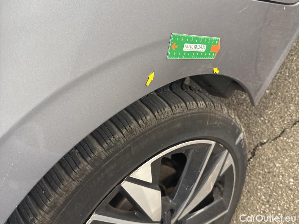  Peugeot  308 PEUGEOT  SW / 2021 / 5P / Break PureTech 130 S&S EAT 8 ALLURE #16