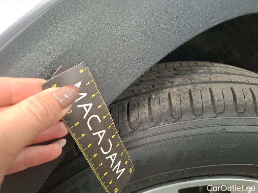  Peugeot  3008  II Style 1.5 HDi 130CV BVA8 E6d #28