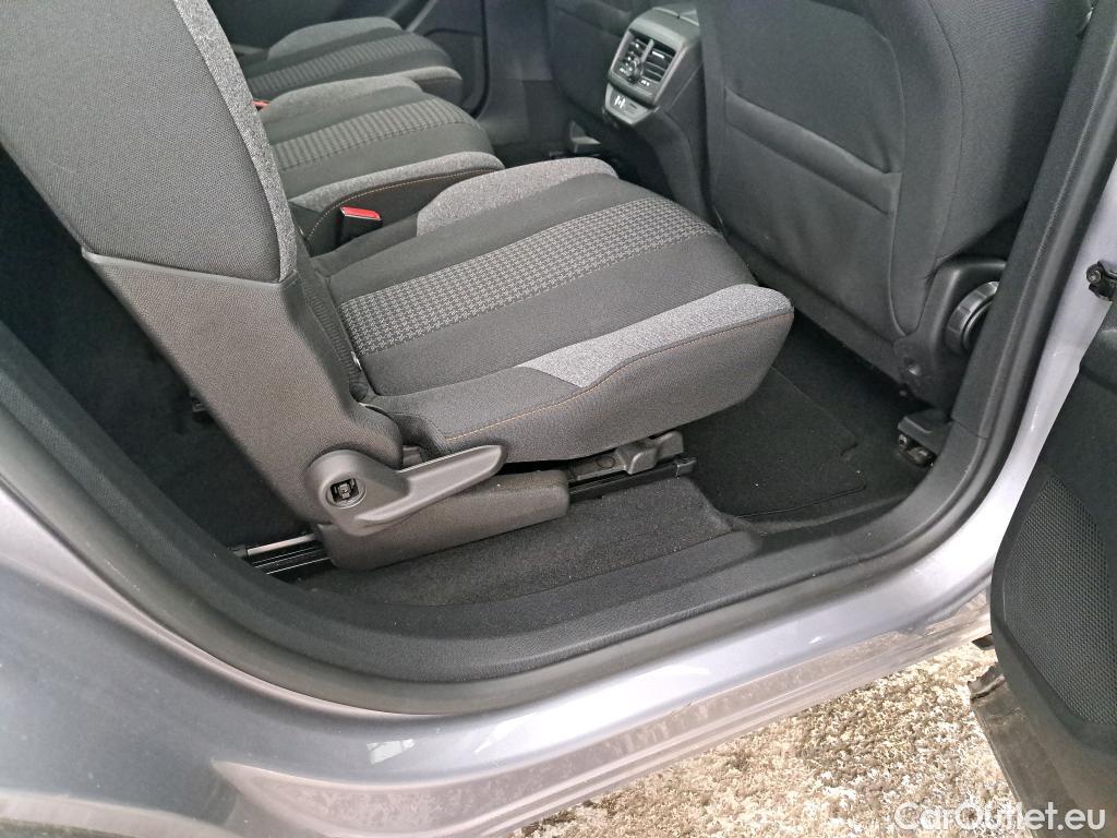  Peugeot  5008 PEUGEOT  / 2016 / 5P / SUV Puretech 130 S&S ACCESS #17