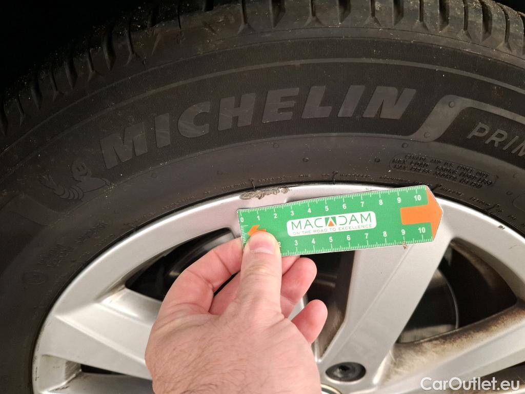  Volkswagen  Touran  Lounge Business BMT/Start-Stopp 2.0 TDI 115CV BVA7 E6dT #54