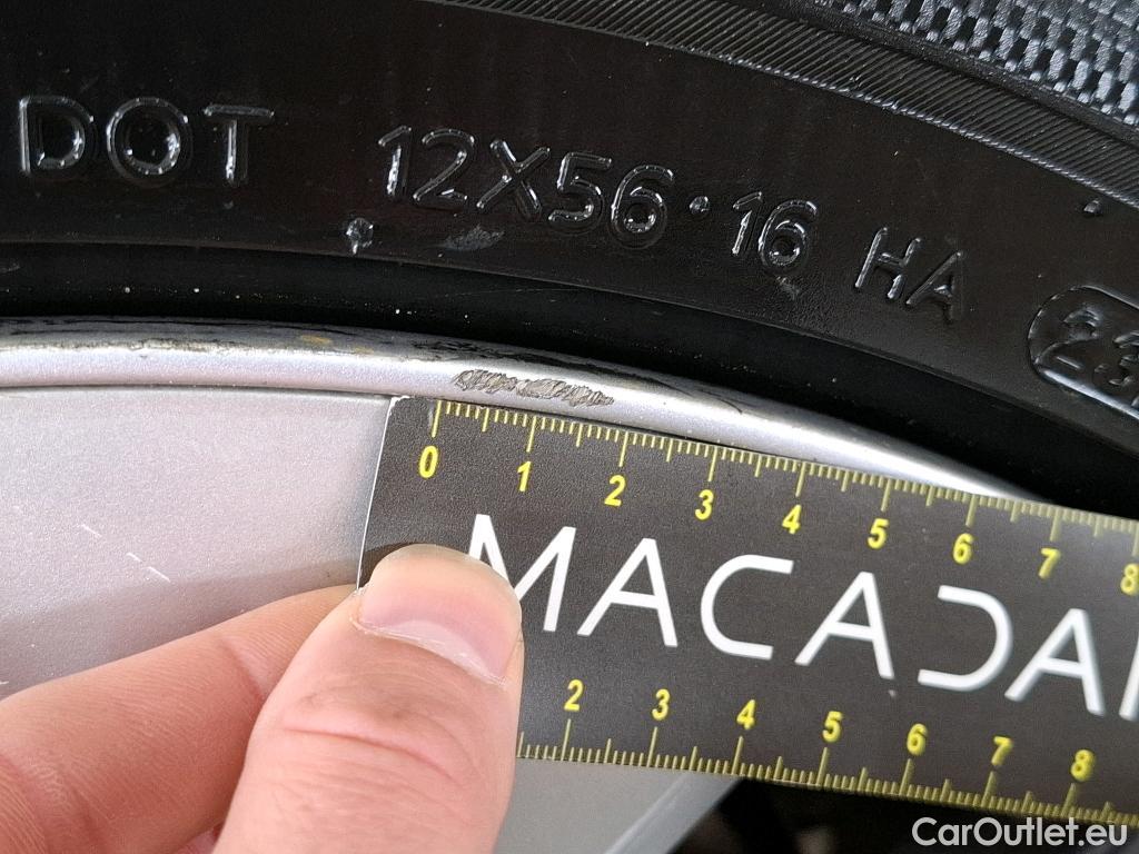  Tesla  Model Y TESLA  / 2021 / 5P / SUV RWD #13