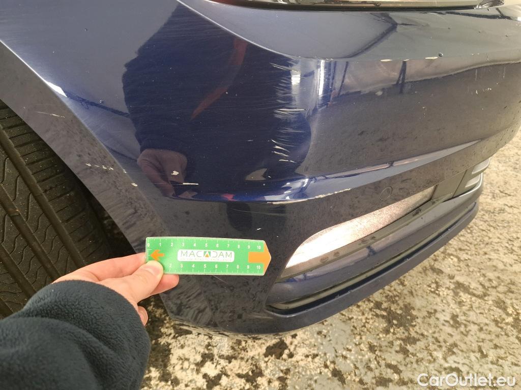  Volkswagen  Touran  Lounge Business BMT/Start-Stopp 2.0 TDI 115CV BVA7 E6dT #5