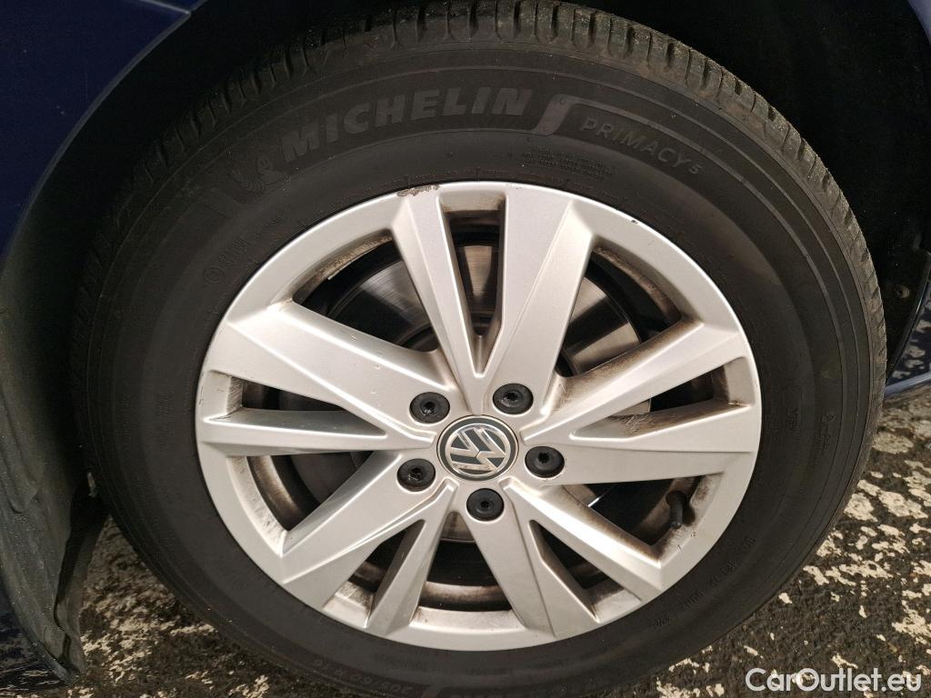  Volkswagen  Touran  Lounge Business BMT/Start-Stopp 2.0 TDI 115CV BVA7 E6dT #52