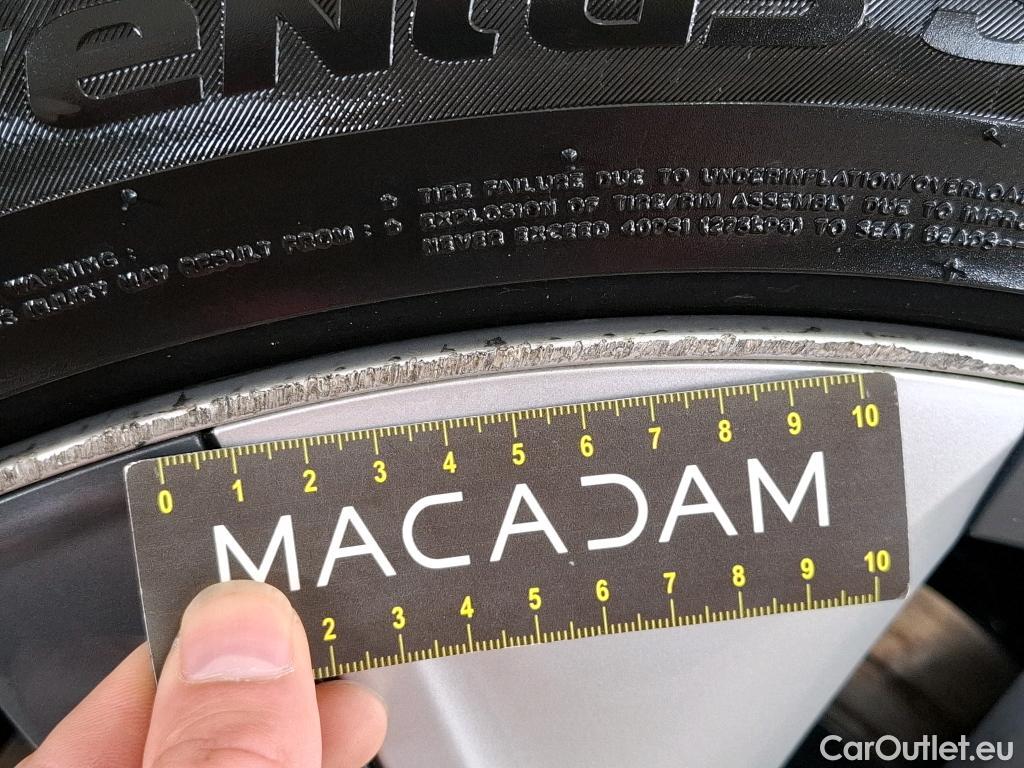  Tesla  Model Y TESLA  / 2021 / 5P / SUV RWD #4