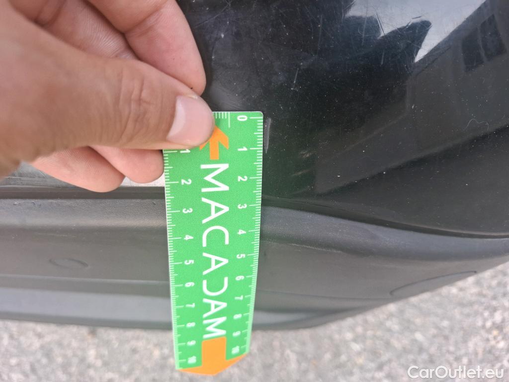  Hyundai  Konna Kona Business 2WD 1.6 CRDi 135CV BVA7 E6dT #81