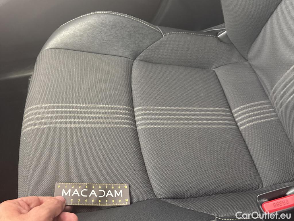  Toyota  Yaris Cross TOYOTA  Hybride / 2021 / 5P / SUV 1.5 HYBRID 116H TRAIL AUTO #19