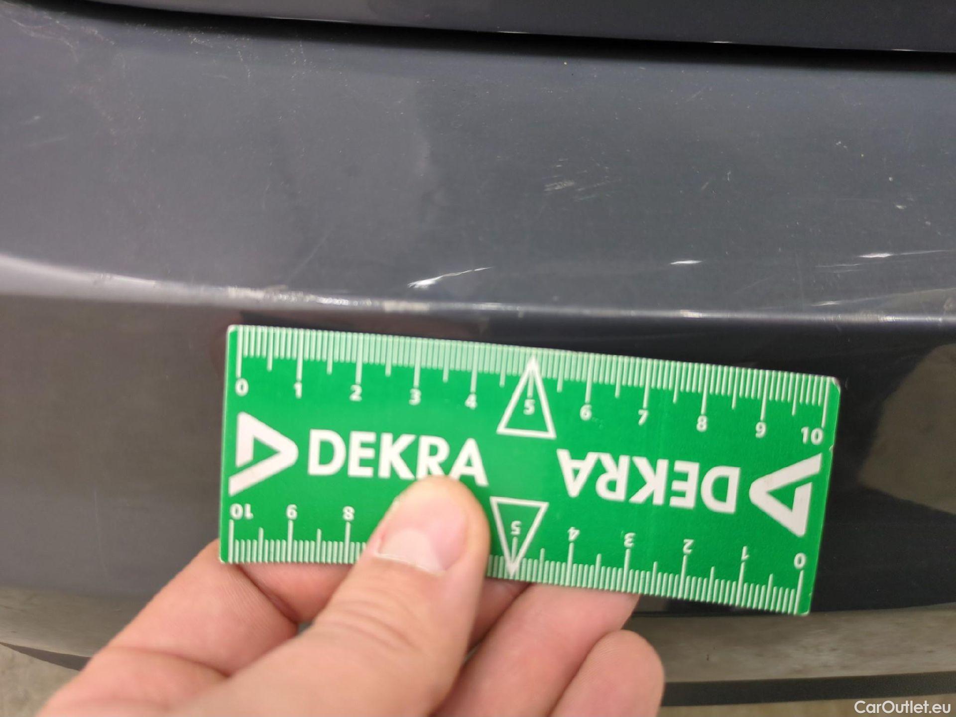  Volkswagen  Touran  Style 1.5 TSI 150CV BVA7 E6d #34