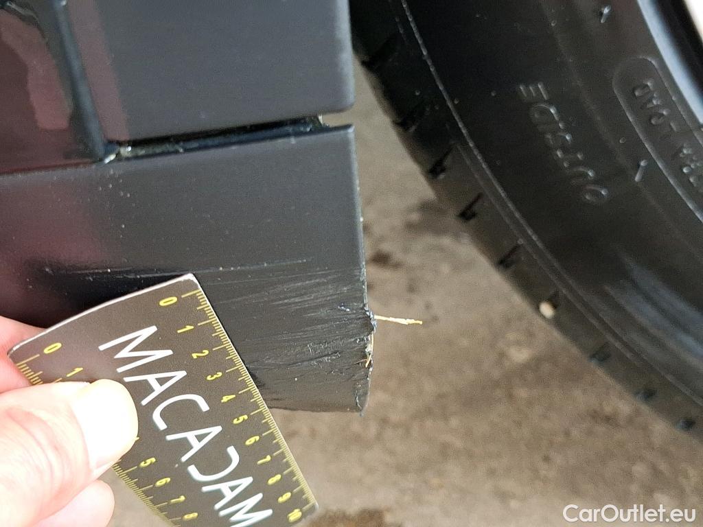  Tesla  Model Y TESLA  / 2021 / 5P / SUV RWD #29