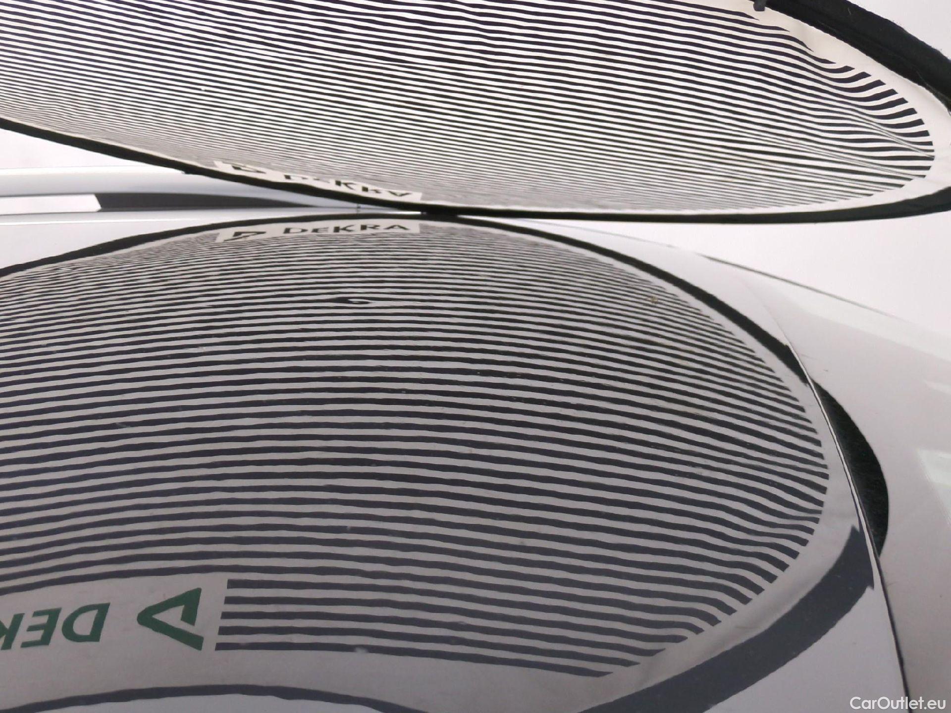  Volkswagen  Touran  Style 1.5 TSI 150CV BVA7 E6d #10