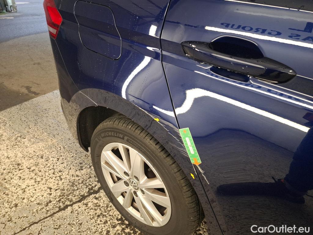  Volkswagen  Touran  Lounge Business BMT/Start-Stopp 2.0 TDI 115CV BVA7 E6dT #1