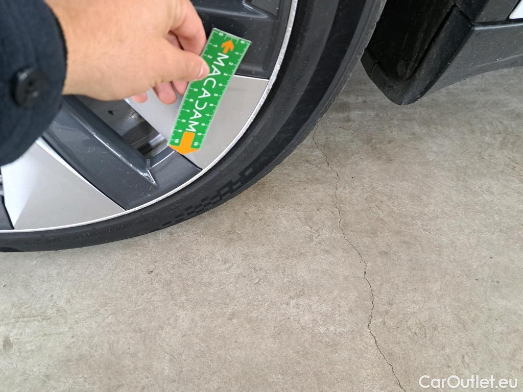  Tesla  Model Y TESLA  / 2020 / 5P / SUV Grand Autonomie Dual Motor AWD #12