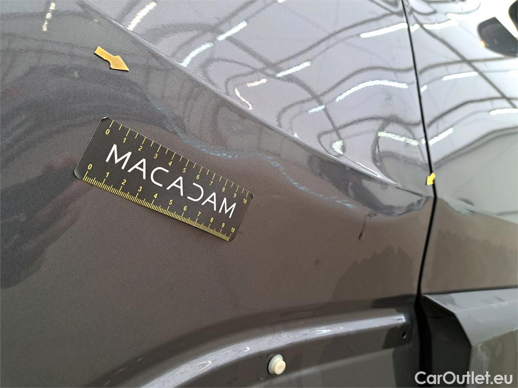  Toyota  C-HR  5p SUV 1.8 HYBRIDE 122 GRAPHIC
 #2