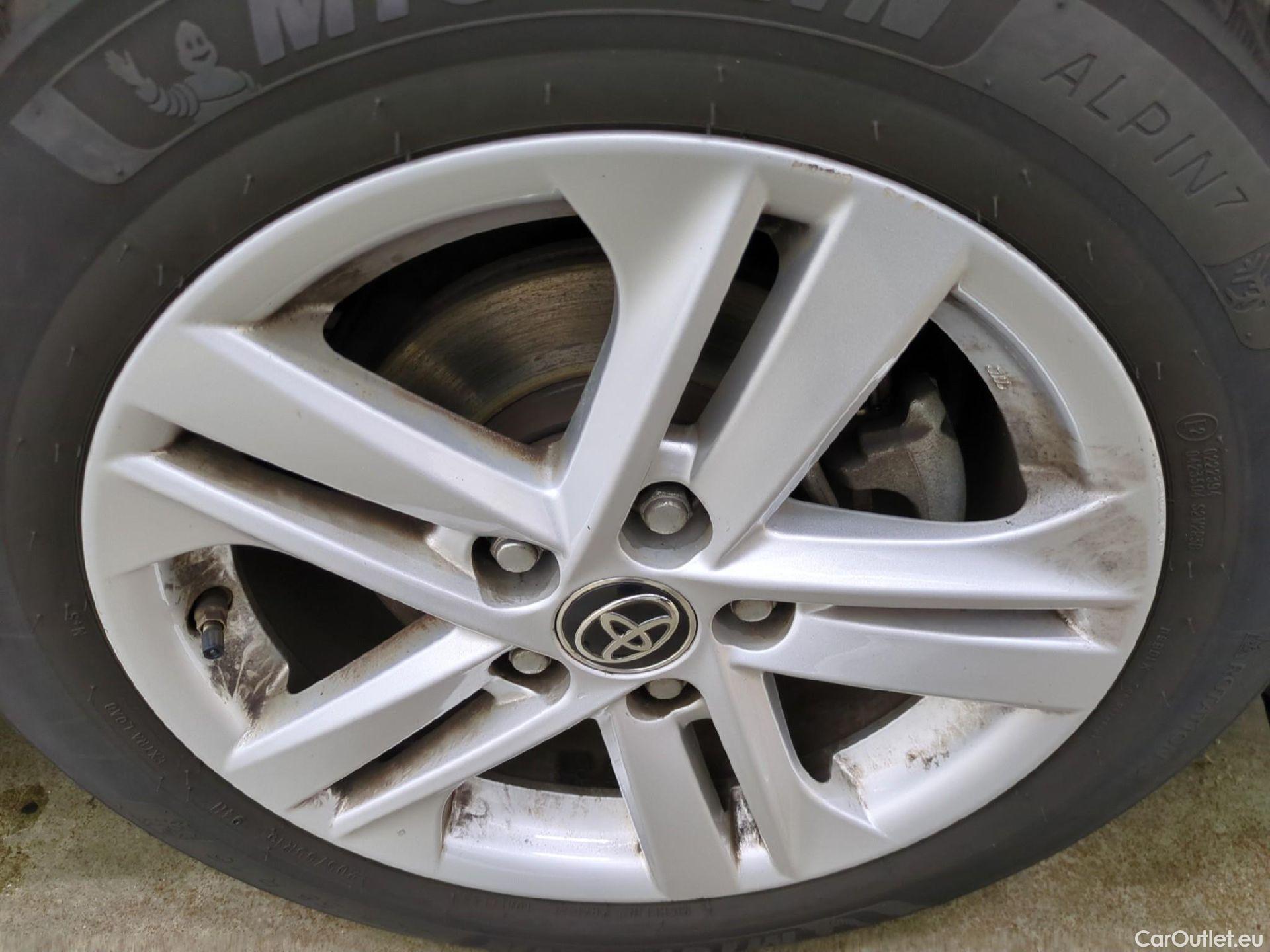  Toyota  Corolla TOYOTA  / 2018 / 5P / Berline Hybride 122h Dynamic Business Beyond Zer #3