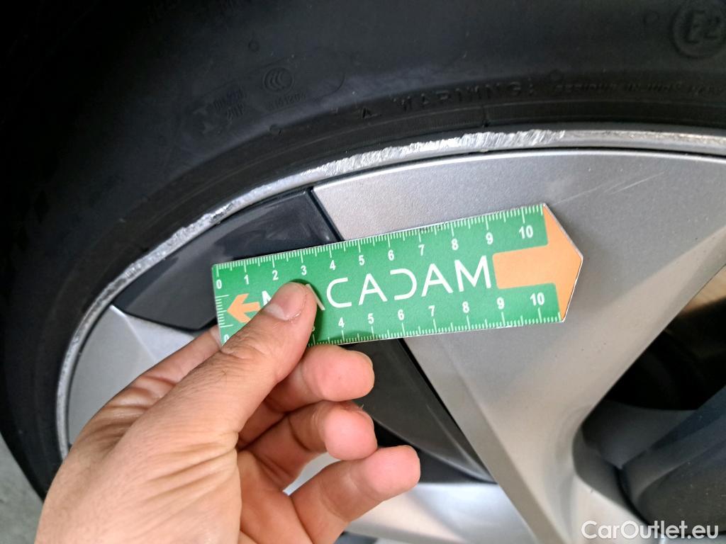  Tesla  Model Y TESLA  / 2020 / 5P / SUV Grand Autonomie Dual Motor AWD #4