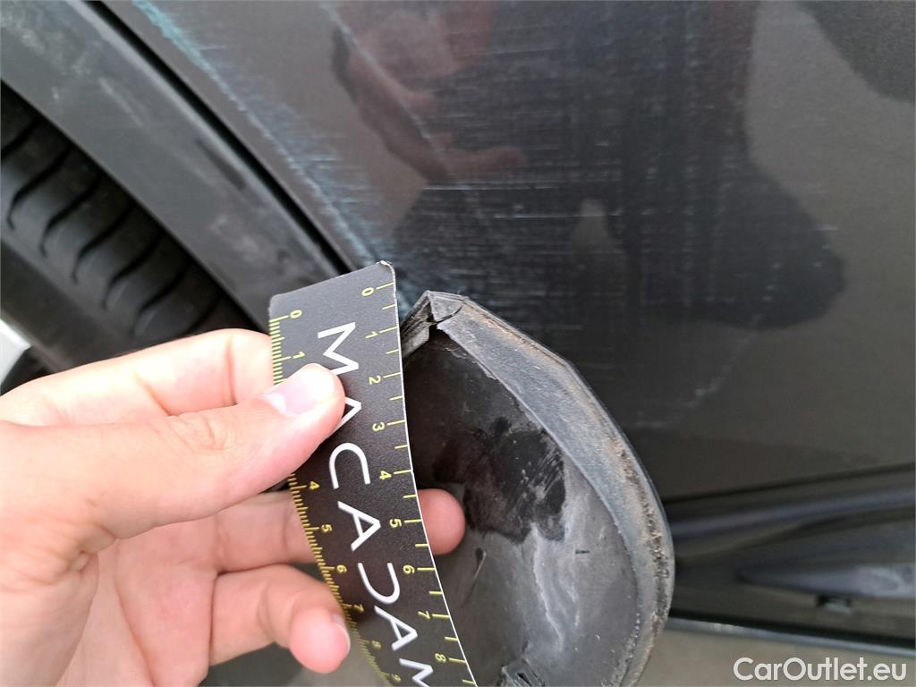  Toyota  C-HR  5p SUV 1.8 HYBRIDE 122 GRAPHIC
 #27