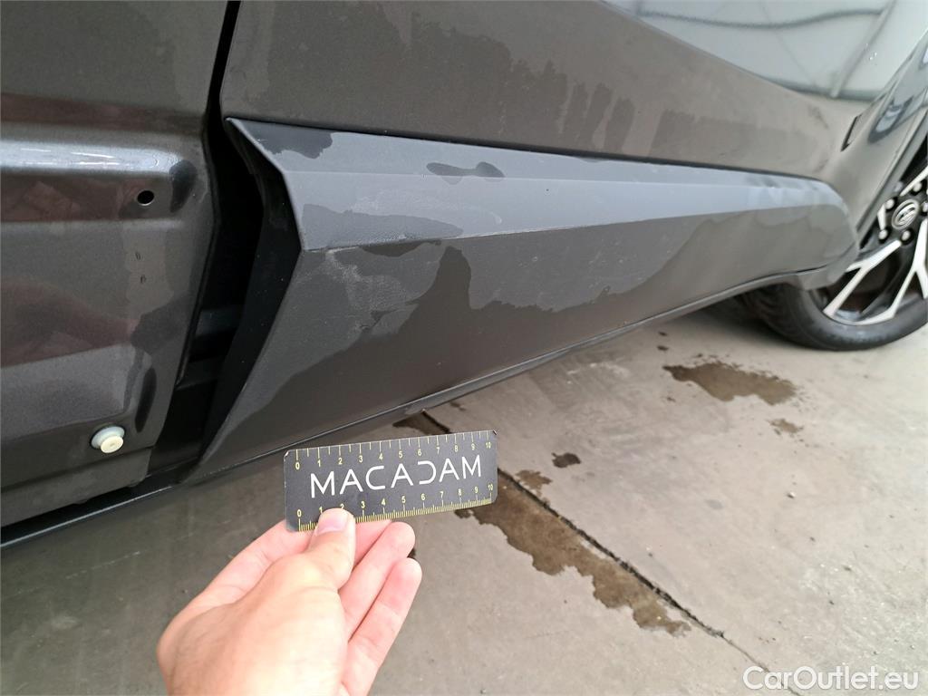  Toyota  C-HR  5p SUV 1.8 HYBRIDE 122 GRAPHIC
 #20