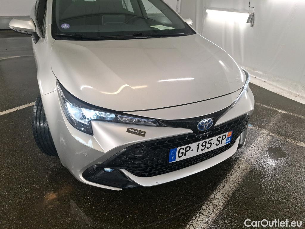  Toyota  Corolla TOYOTA  Touring Sports / 2022 / 5P / Break Hybride 140h Dynamic Business Beyond Zer #1