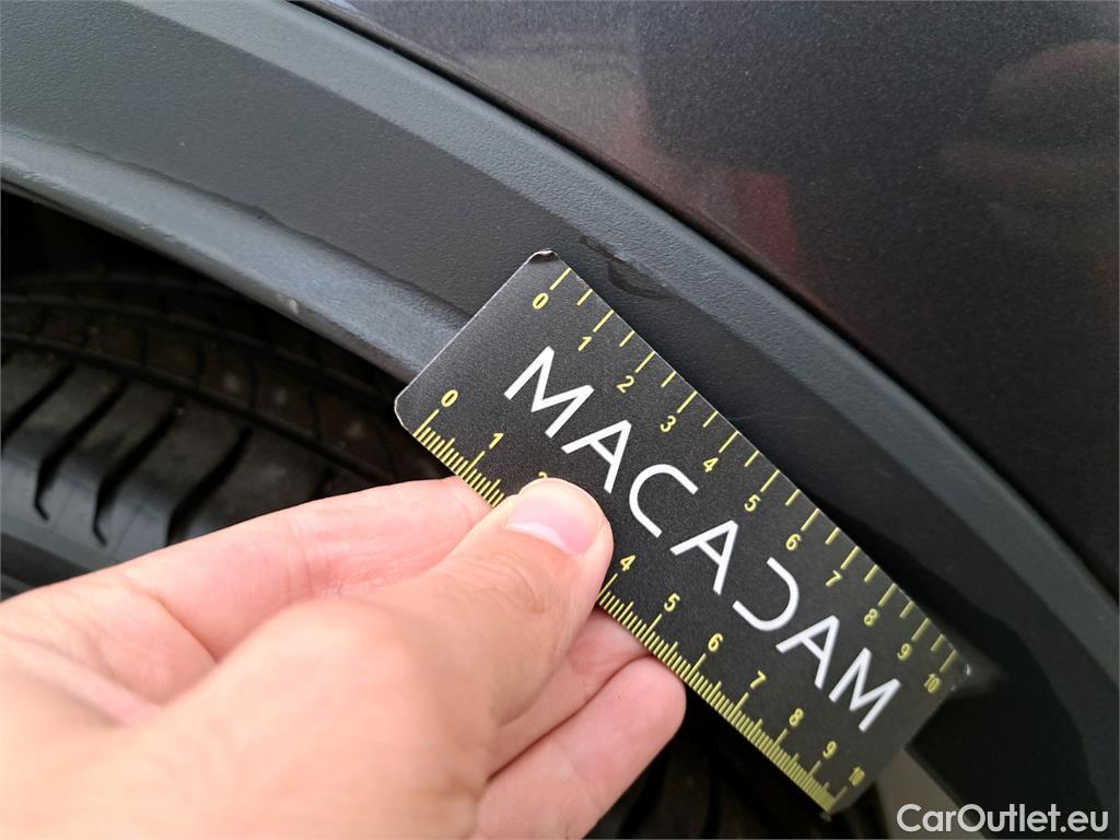  Toyota  C-HR  5p SUV 1.8 HYBRIDE 122 GRAPHIC
 #57