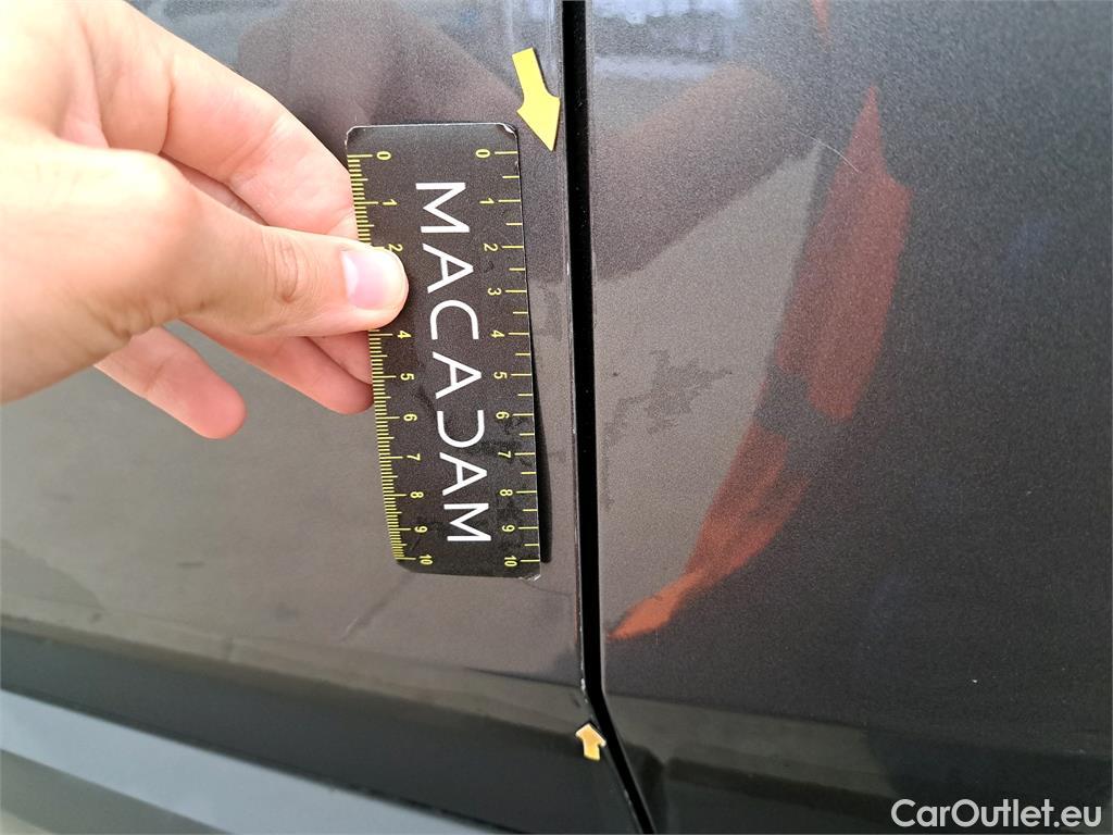  Toyota  C-HR  5p SUV 1.8 HYBRIDE 122 GRAPHIC
 #12