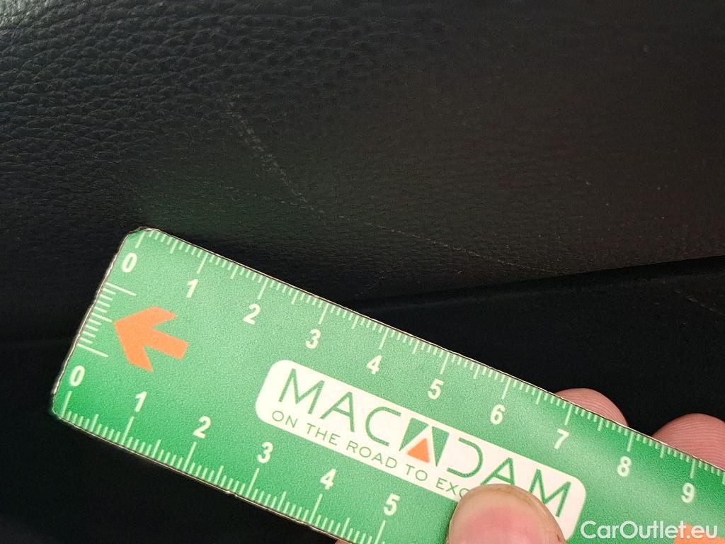  Toyota  Corolla TOYOTA  / 2018 / 5P / Berline Hybride 122h Dynamic Business #4