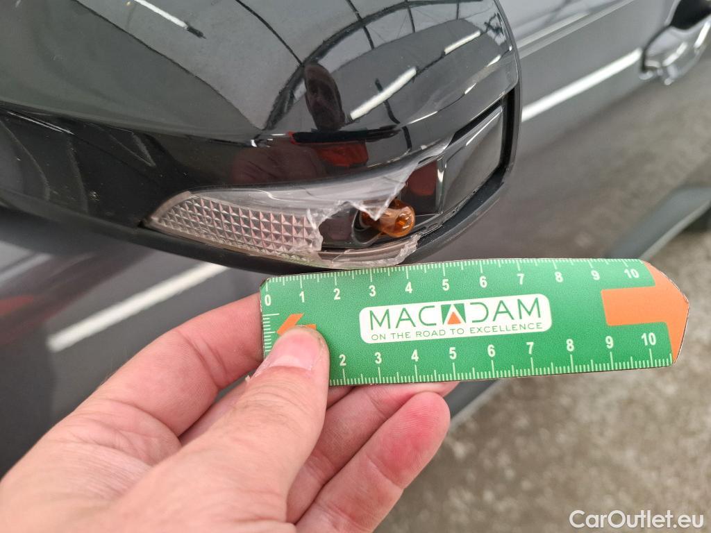  Toyota  C-HR TOYOTA  / 2016 / 5P / SUV 1.8 HYBRIDE 122 GRAPHIC #11