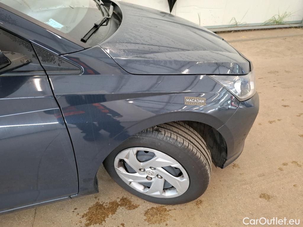  Hyundai  i20  Initia 1.2 85CV BVM5 E6d #8